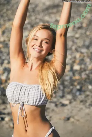 Faith Schroder / faithschroder / no_excuses_kind_of_feet nude photo #0037