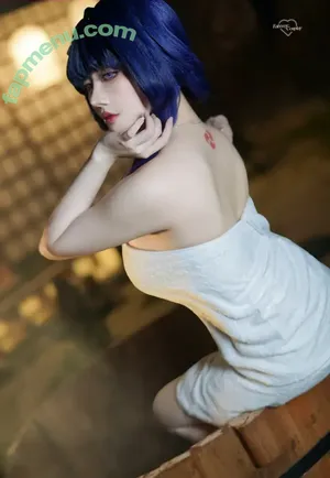 Faixvey nude photo #0083