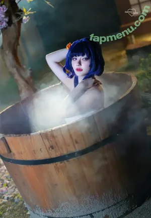 Faixvey nude photo #0089