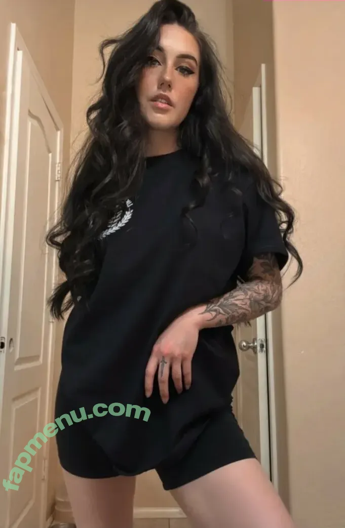 FalconRose nude photo #0002 (falcon.rose)