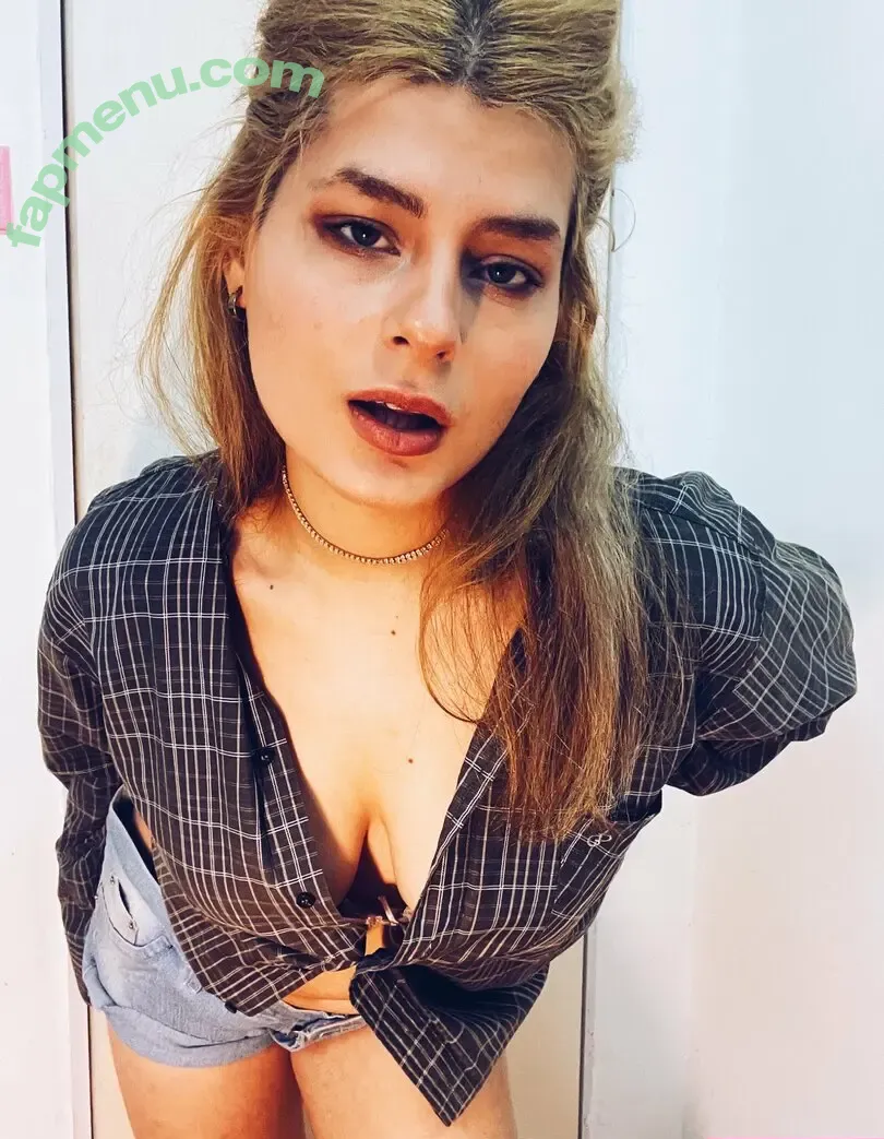 fallenangellu nude photo #0027 (howlean_)