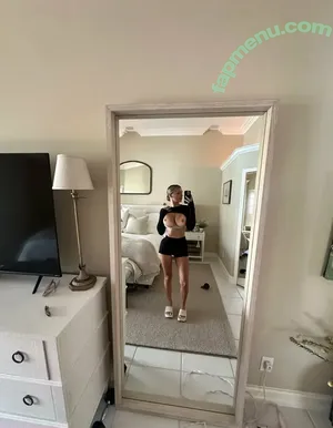 Fallonlovexo / chloemaymcbride.x nude photo #0002