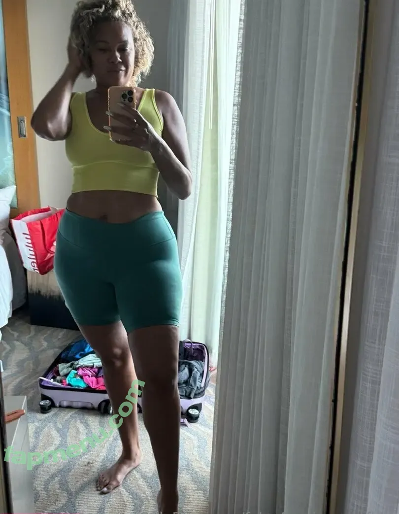 Falyn Fonoimoana nude photo #0011 (falynfonoimoana)