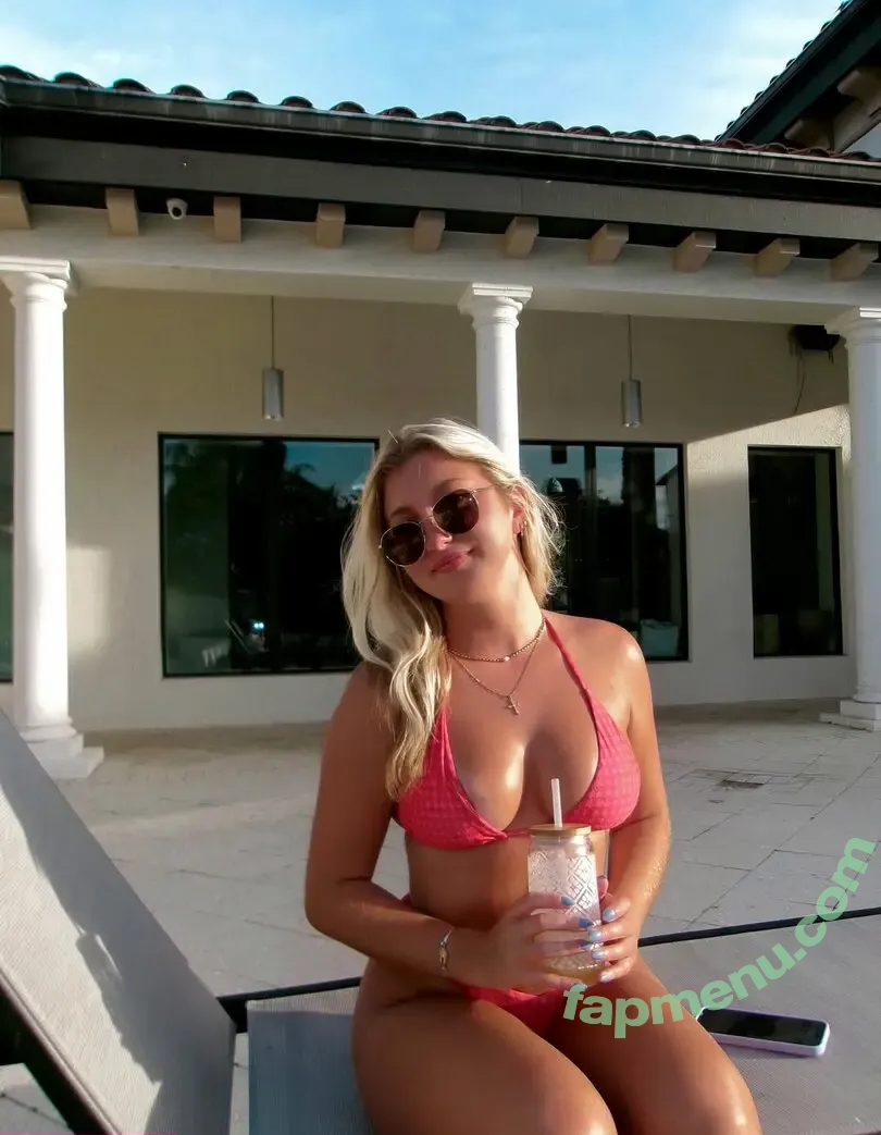 falynreilly nude photo #0008 (falynreilly)