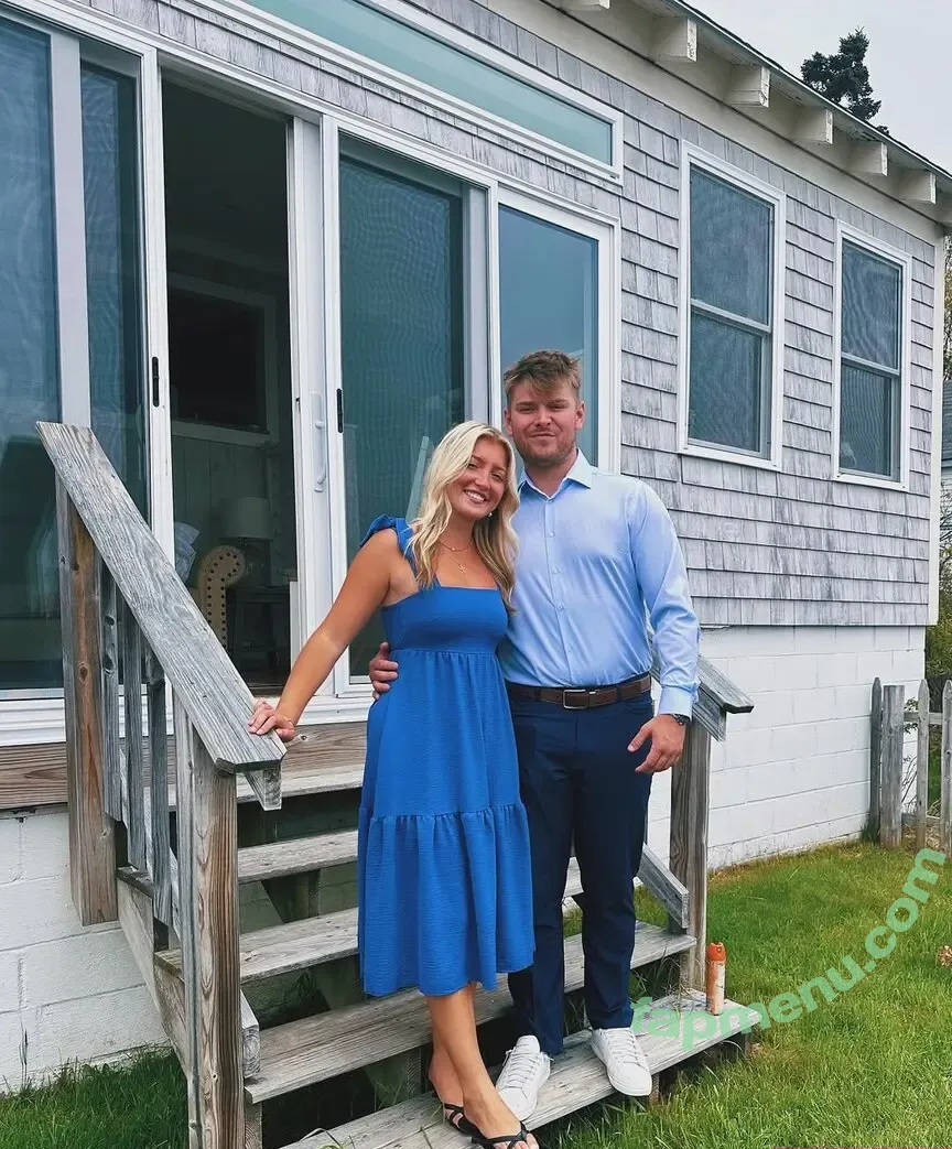 falynreilly nude photo #0010 (falynreilly)