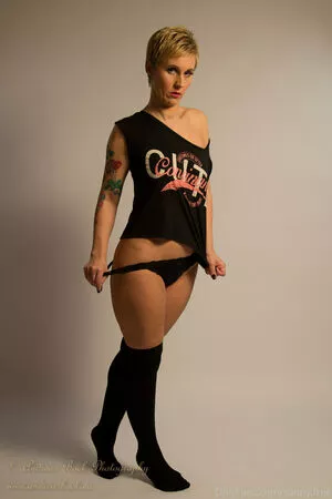 famez_de / tuncayfamez.de nude photo #0010