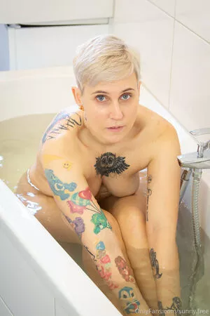 famez_de / tuncayfamez.de nude photo #0014