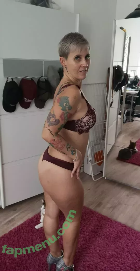 famez_de nude photo #0059 (tuncayfamez.de)