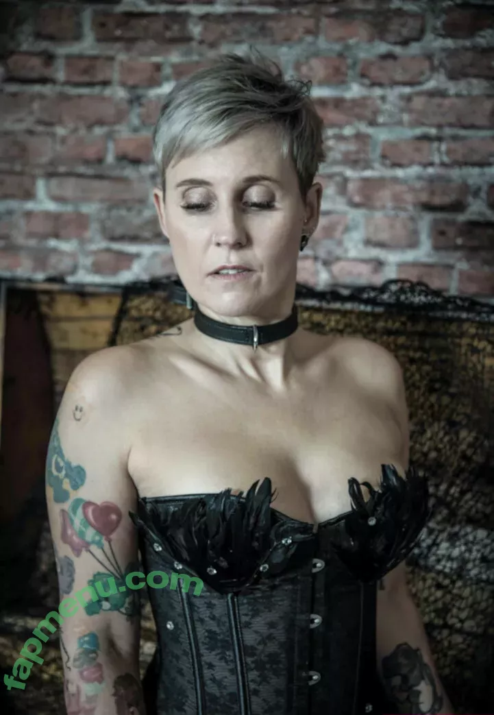 famez_de nude photo #0082 (tuncayfamez.de)