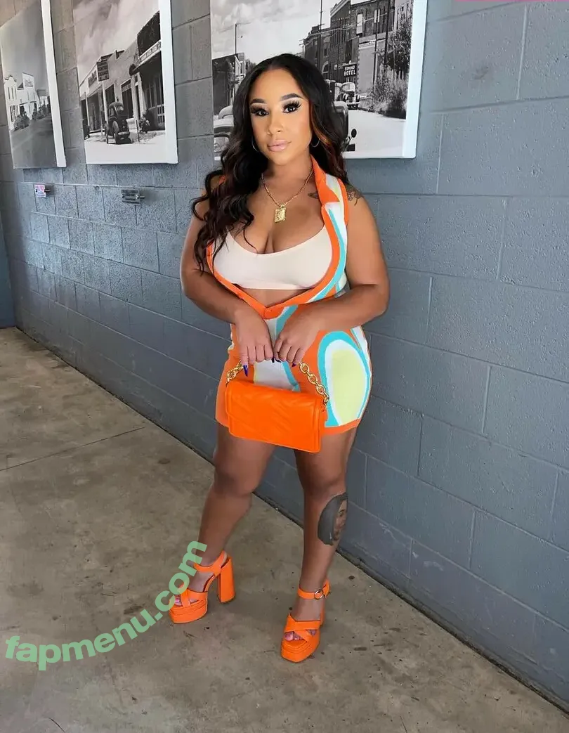 Famous Kiki 1 nude photo #0034 (famous_kiki1)