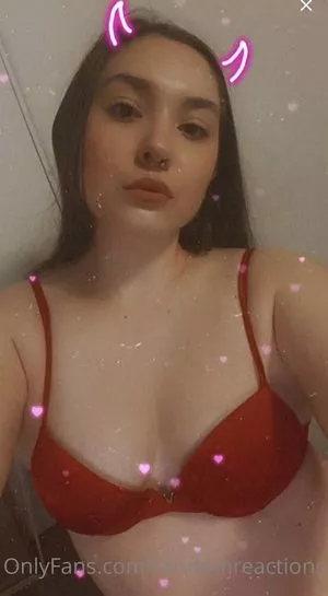 FandomReactions / fandomreactgirls nude photo #0006