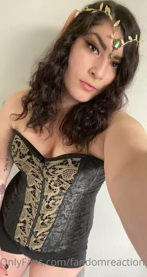 FandomReactions / fandomreactgirls nude photo #0013