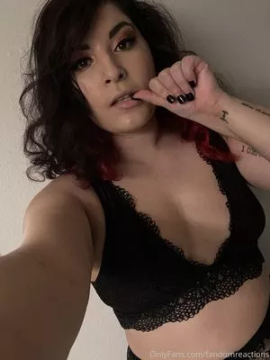 FandomReactions / fandomreactgirls nude photo #0016