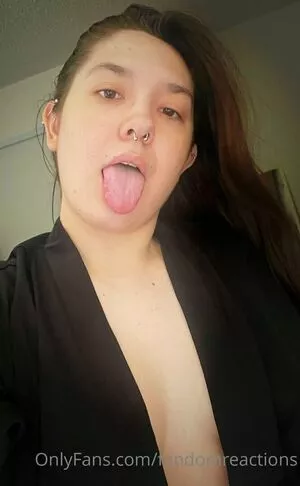 FandomReactions / fandomreactgirls nude photo #0048