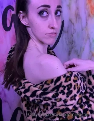 FandomReactions / fandomreactgirls nude photo #0070
