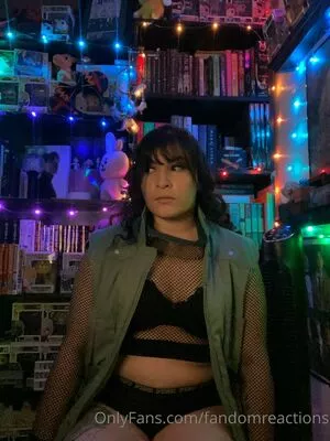FandomReactions / fandomreactgirls nude photo #0079