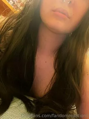 FandomReactions / fandomreactgirls nude photo #0100