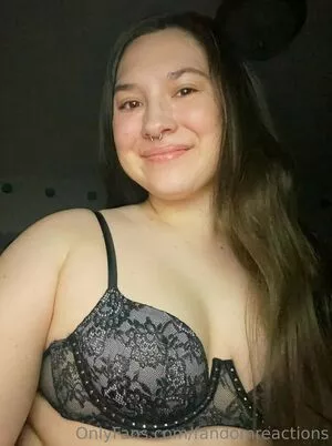 FandomReactions / fandomreactgirls nude photo #0102