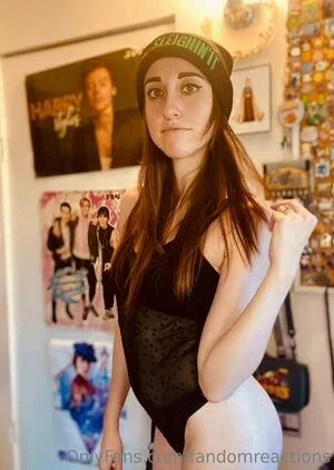 FandomReactions / fandomreactgirls nude photo #0111
