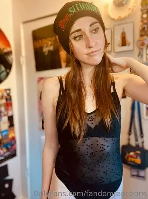 FandomReactions / fandomreactgirls nude photo #0114