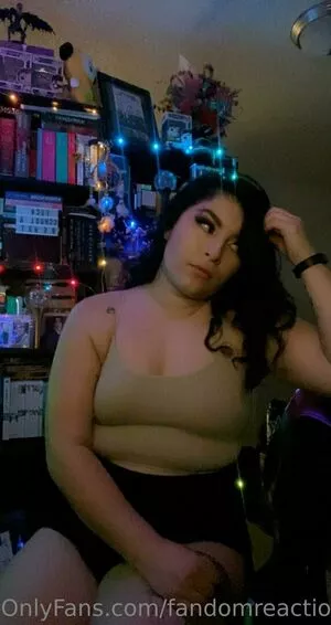 FandomReactions / fandomreactgirls nude photo #0126