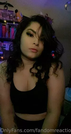 FandomReactions / fandomreactgirls nude photo #0133