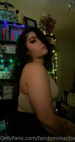 FandomReactions / fandomreactgirls nude photo #0139