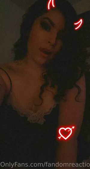 FandomReactions / fandomreactgirls nude photo #0156