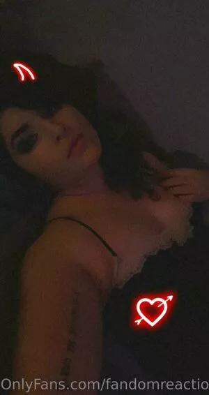 FandomReactions / fandomreactgirls nude photo #0158