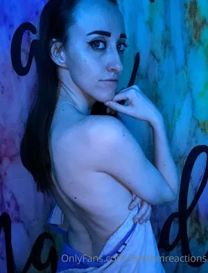 FandomReactions / fandomreactgirls nude photo #0184