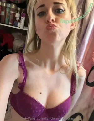 FandomReactions / fandomreactgirls nude photo #0810