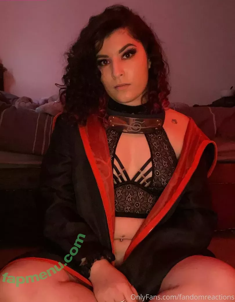 FandomReactions nude photo #0020 (fandomreactgirls)