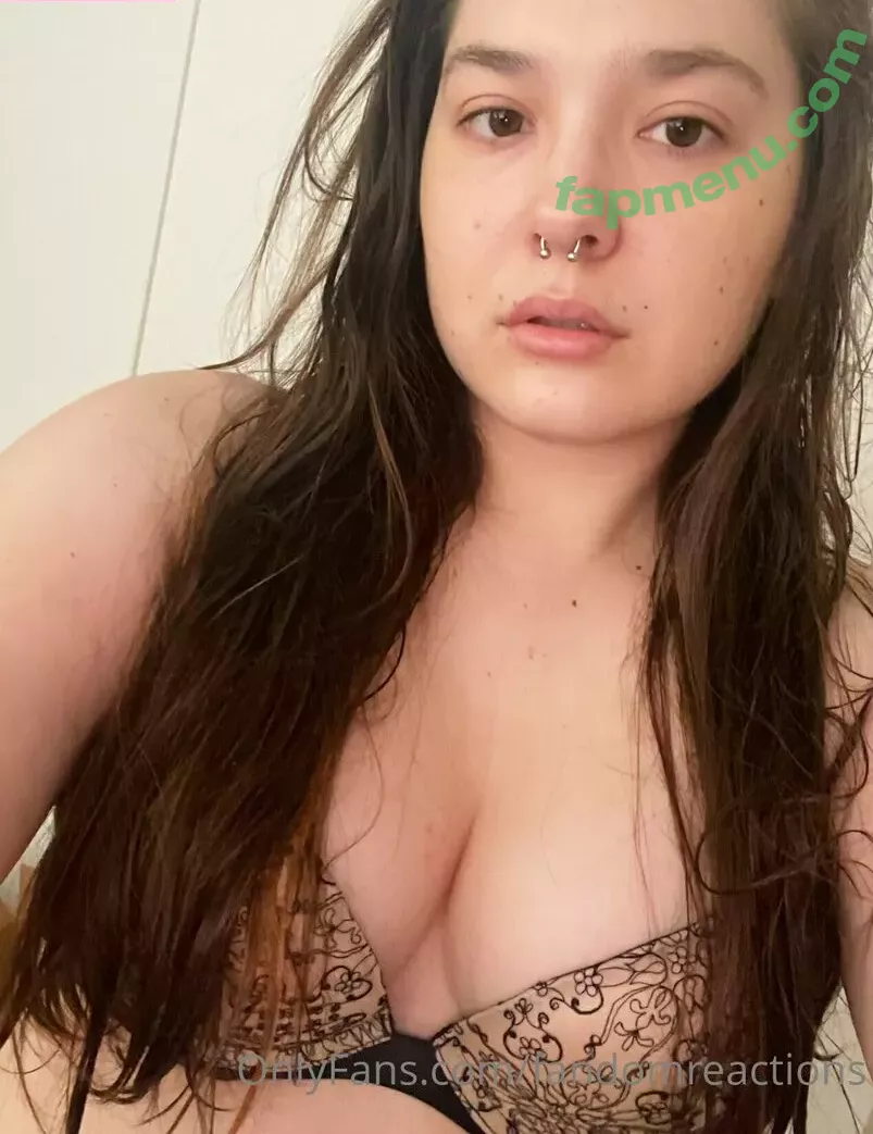 FandomReactions nude photo #0054 (fandomreactgirls)