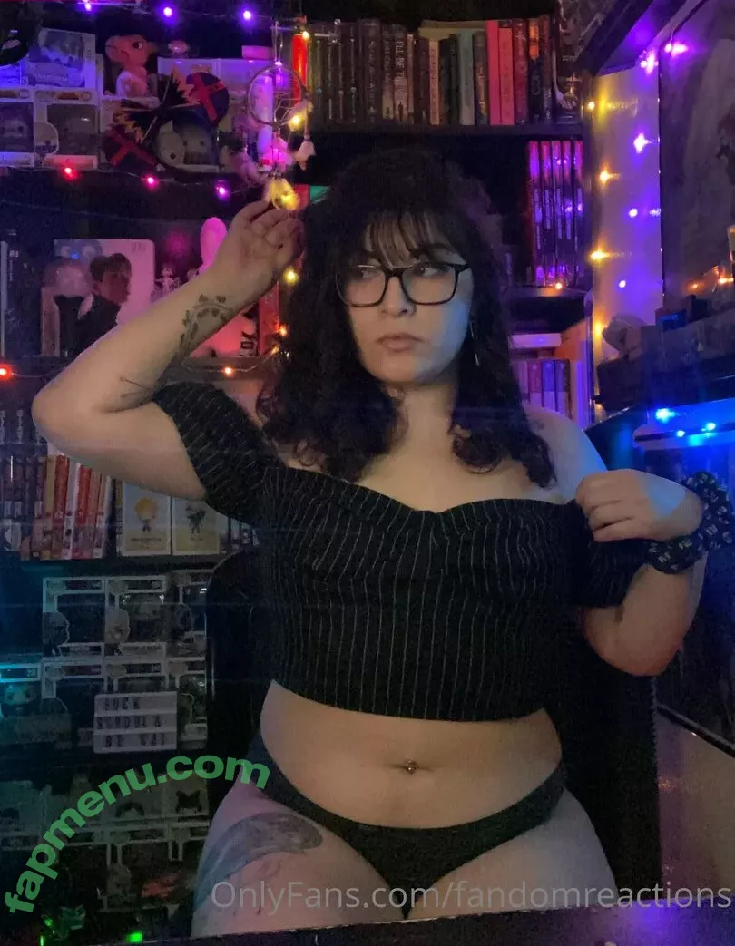 FandomReactions nude photo #0055 (fandomreactgirls)