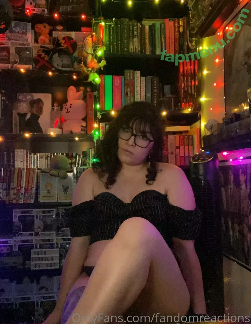 FandomReactions nude photo #0062 (fandomreactgirls)