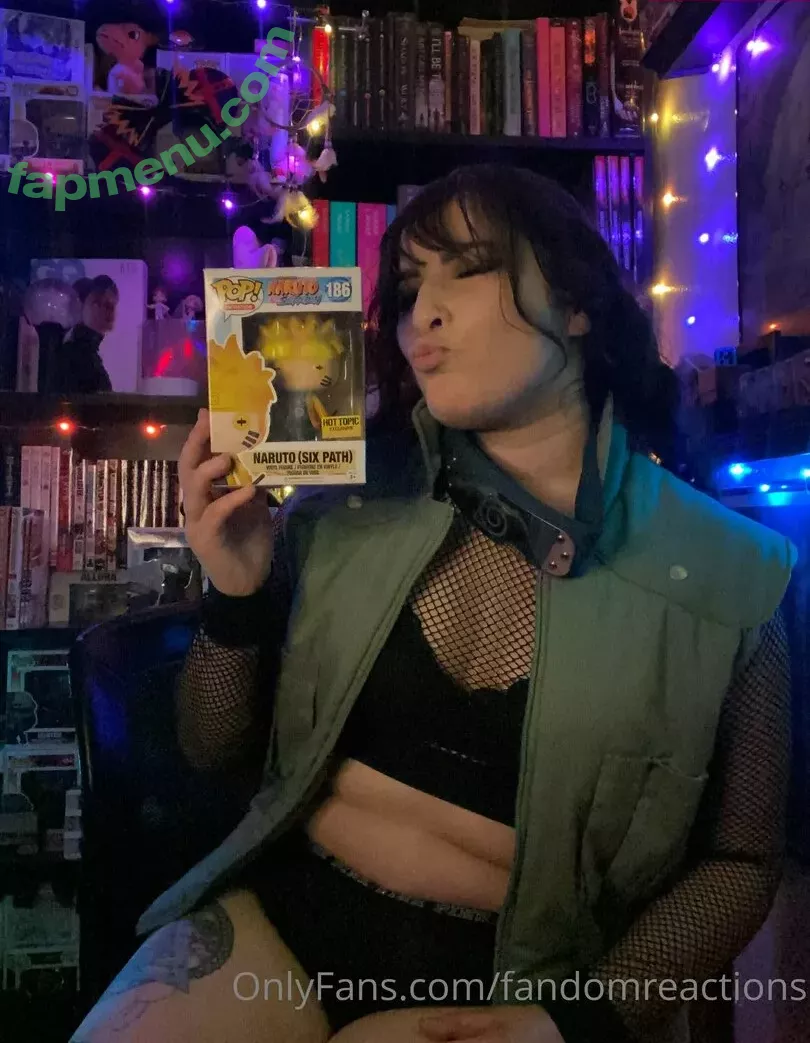 FandomReactions nude photo #0084 (fandomreactgirls)