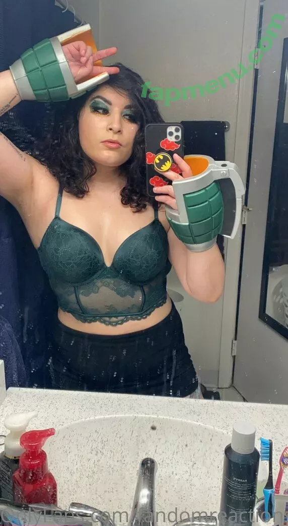 FandomReactions nude photo #0085 (fandomreactgirls)