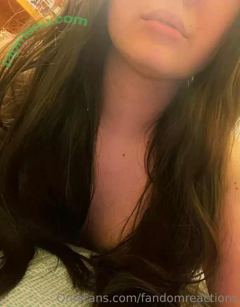 FandomReactions nude photo #0100 (fandomreactgirls)
