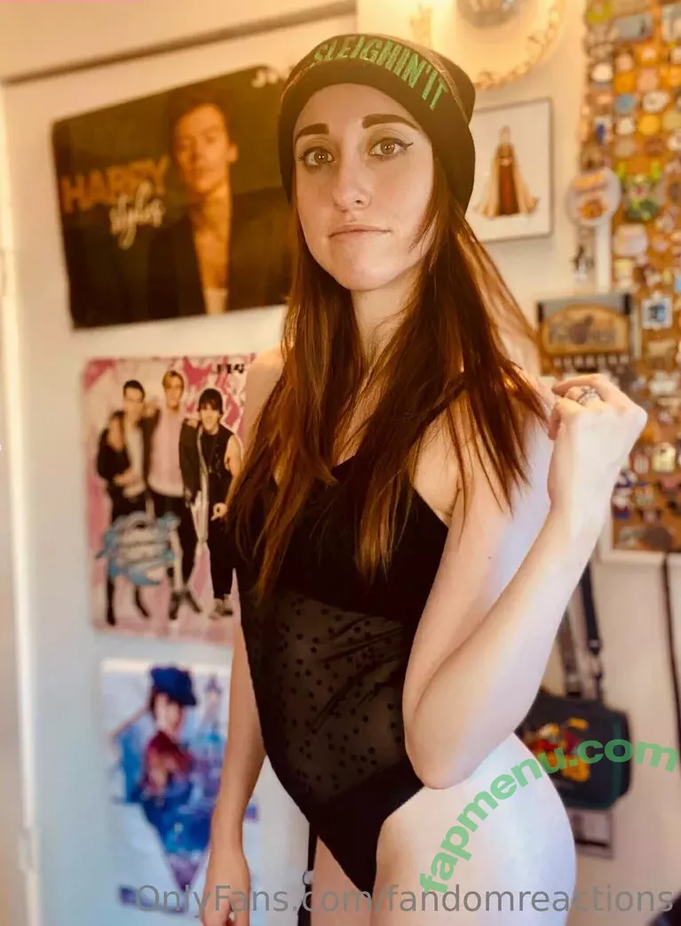 FandomReactions nude photo #0111 (fandomreactgirls)