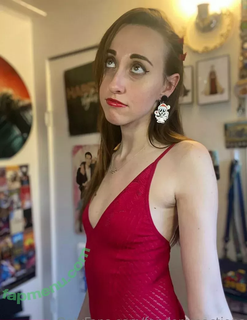 FandomReactions nude photo #0117 (fandomreactgirls)