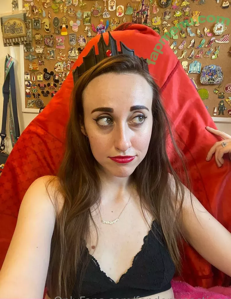 FandomReactions nude photo #0118 (fandomreactgirls)