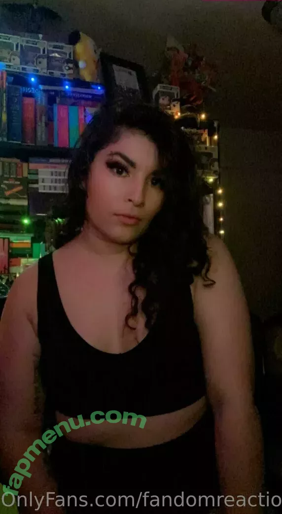 FandomReactions nude photo #0138 (fandomreactgirls)