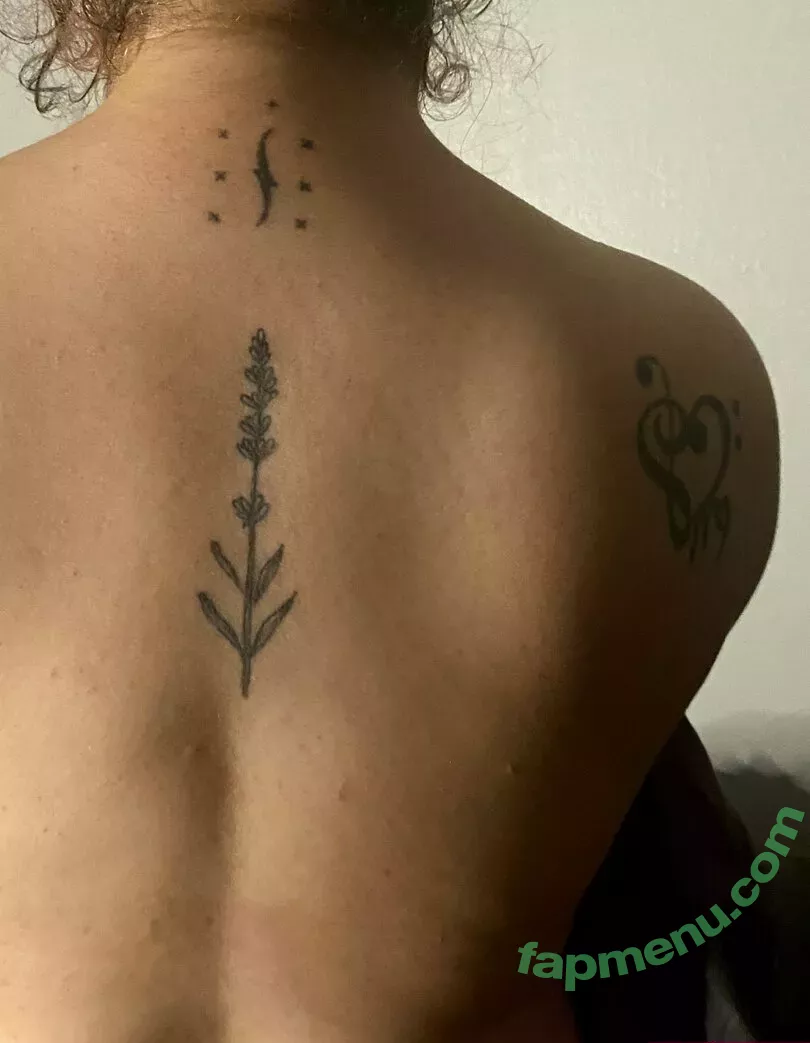 FandomReactions nude photo #0304 (fandomreactgirls)