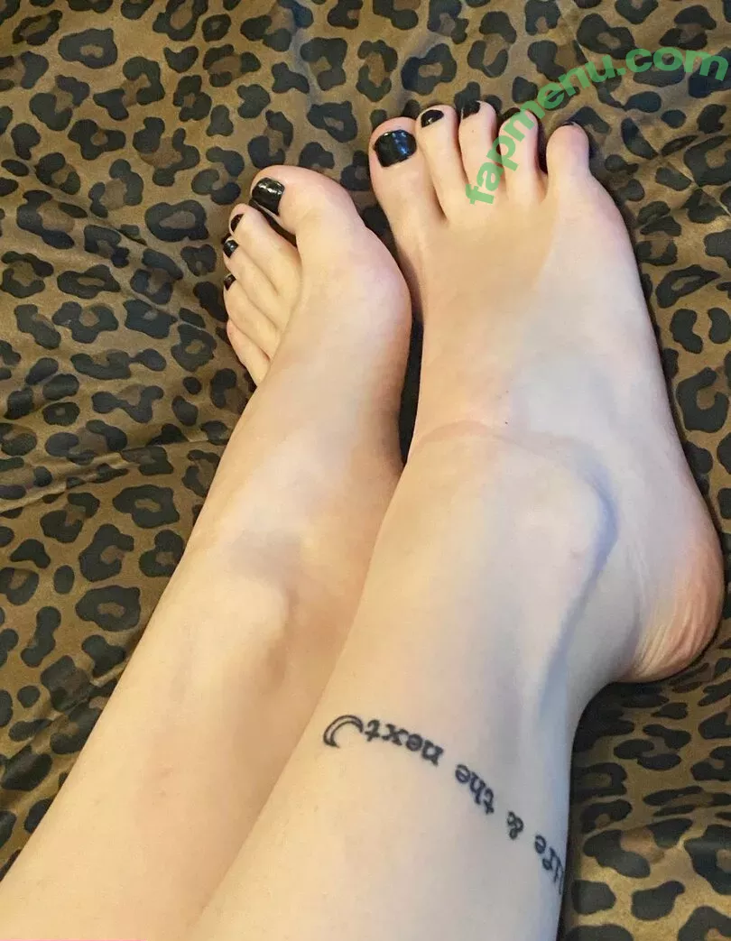 FandomReactions nude photo #0309 (fandomreactgirls)