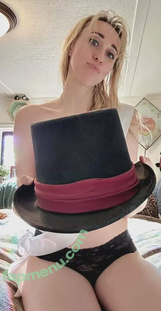 FandomReactions nude photo #0746 (fandomreactgirls)