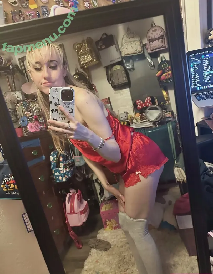 FandomReactions nude photo #0752 (fandomreactgirls)