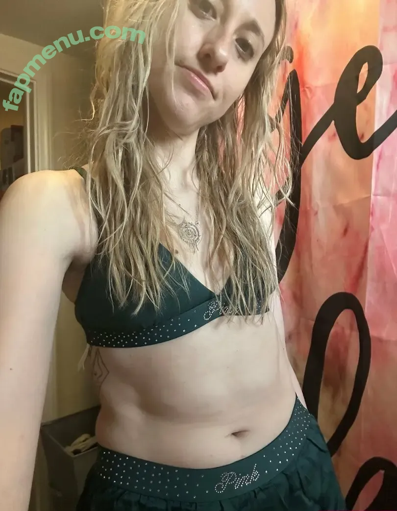 FandomReactions nude photo #0756 (fandomreactgirls)