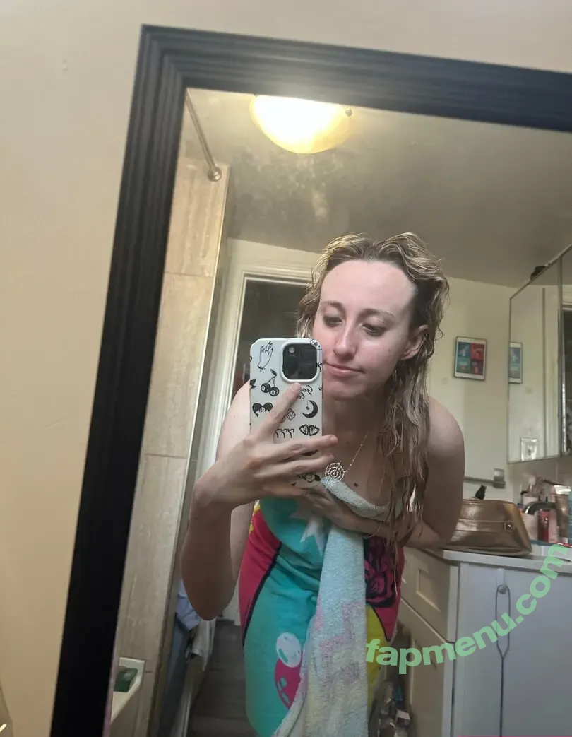 FandomReactions nude photo #0760 (fandomreactgirls)