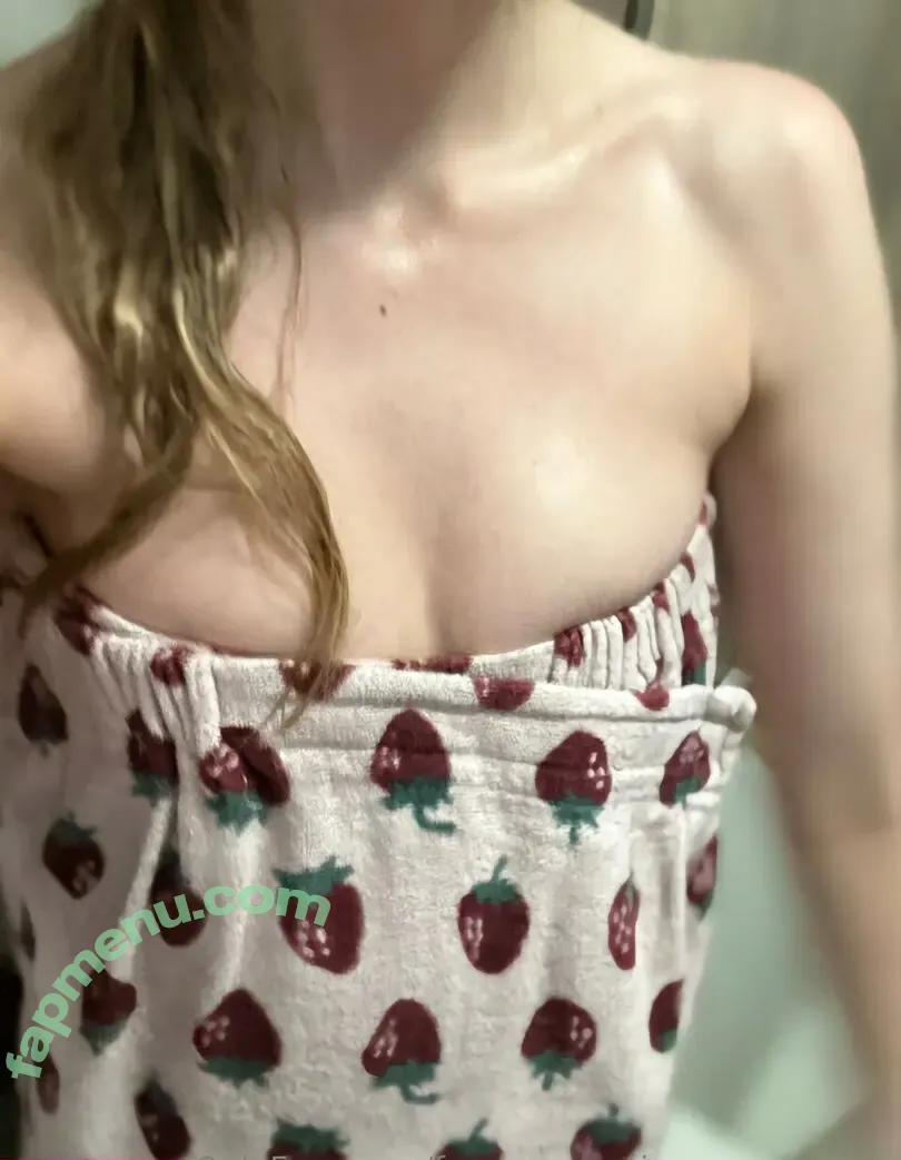 FandomReactions nude photo #0818 (fandomreactgirls)