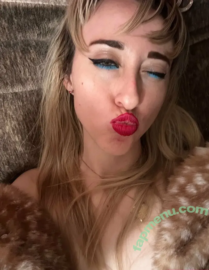 FandomReactions nude photo #0843 (fandomreactgirls)